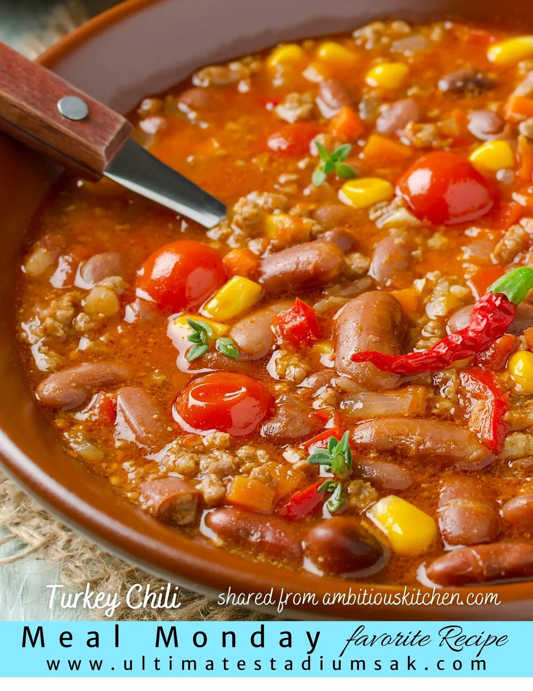 Meal Monday: Cozy Up with Turkey Chili – A Healthy Twist